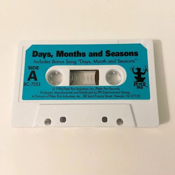 Vintage 1994 Days Months and Seasons Peter Pan Ind Cassette Tape and Book - Picture 7 of 10